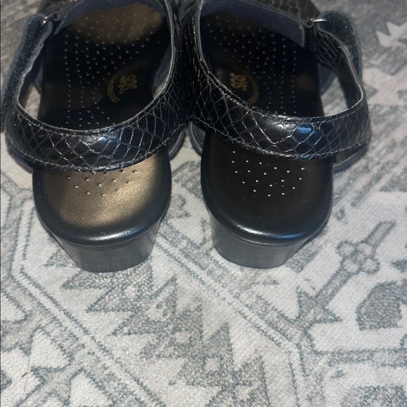 SAS women’s Suntimer Comfort Heeled Sandal in black croc size 9 - Picture 6 of 9